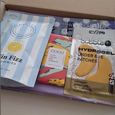 Gin gummies and Chocolate letterbox gift set
